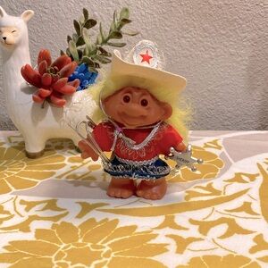 Annie O Klee Troll Doll